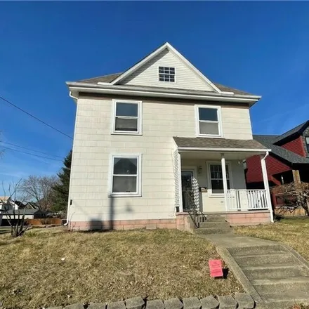 Buy this 3 bed house on 401 North Walnut Street in Louisville, OH 44641