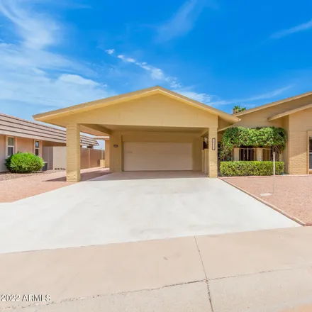 Buy this 2 bed house on 10102 West Brookside Drive in Sun City, AZ 85351