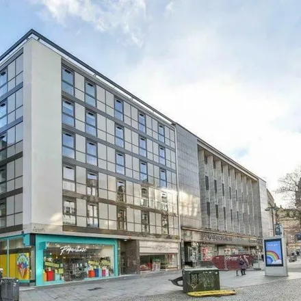 Image 3 - 11 Fargate, Cathedral, Sheffield, S1 2HD, United Kingdom - Room for rent