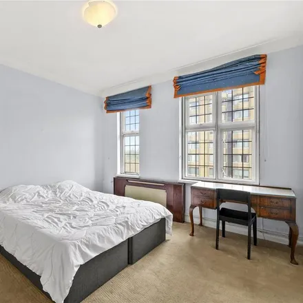 Image 3 - Wellington Court, 55-67 Wellington Road, London, NW8 9TA, United Kingdom - Apartment for rent