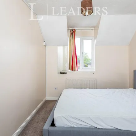 Rent this 1 bed room on Fishers Field in Buckingham, MK18 1SF