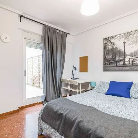 Rent this 9 bed apartment on Carrer de la Pobla de Farnals in 6, 46021 Valencia