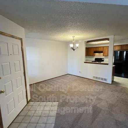 Image 2 - 7454 East Florida Avenue, Denver, CO 80231, USA - Apartment for rent