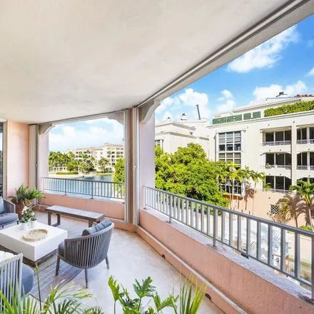 Rent this 3 bed condo on 737 Crandon Boulevard in Key Biscayne, Miami-Dade County