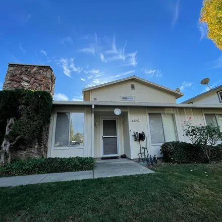 Rent this 1 bed room on 1428 Kenwal Road in Concord, CA 94521