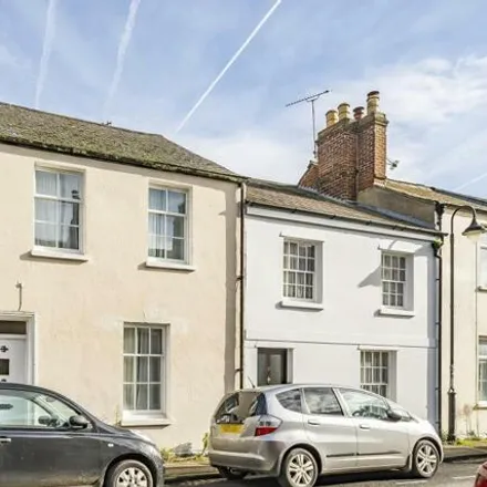 Rent this 6 bed townhouse on 34 West Street in Oxford, OX2 0BQ