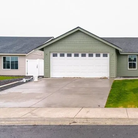 Buy this 4 bed house on Parkside Place in Ephrata, WA 98823