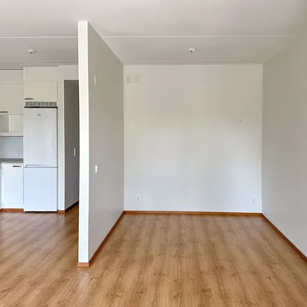 Rent this 1 bed apartment on Vihdinkatu 4 A in 15100 Lahti, Finland