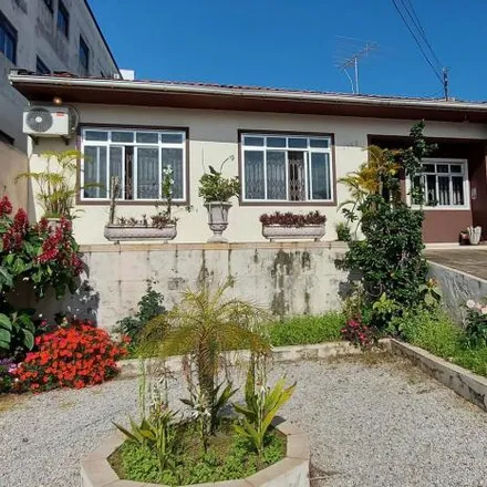 Buy this 2 bed house on Rua Manoel Loureiro in Barreiros, São José - SC