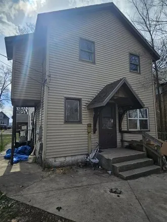 Buy this 2 bed house on 321 Catherine Street in Rockford, IL 61104