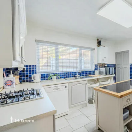 Image 4 - 2 Birch Avenue, Parley Cross, BH22 8PG, United Kingdom - House for sale