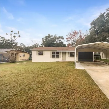Buy this 2 bed house on 1411 Pembrook Drive in Leesburg, FL 34748