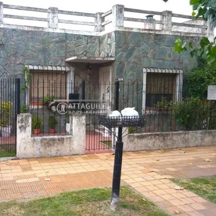 Buy this 2 bed house on Grupo Scout Liahona in Madame Curie 51, Partido de Merlo