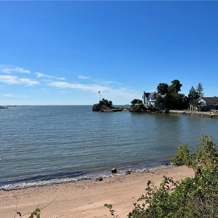 Image 8 - 220 Shore Drive, Short Beach, Branford, CT 06405, USA - House for sale