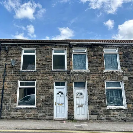 Rent this 2 bed townhouse on Gwendoline Street in Treherbert, CF42 5BN