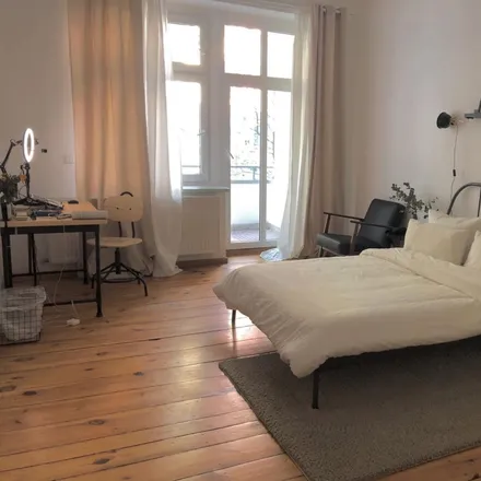 Rent this 5 bed room on Dirschauer Straße 7 in 10245 Berlin, Germany