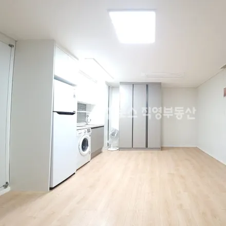 Image 4 - 서울특별시 송파구 잠실동 212-49 - Apartment for rent