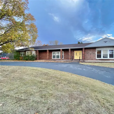 Buy this 5 bed house on 1601 Midmeadow Lane in Festus, MO 63028