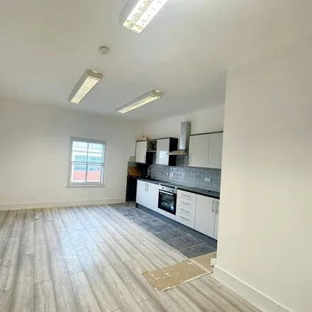 Rent this studio apartment on 75 Regent Road in Leicester, LE1 6YF