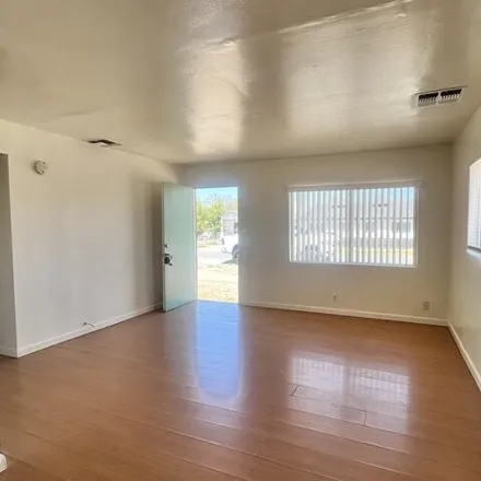 Rent this 1 bed house on 1281 East Taylor Street in Phoenix, AZ 85006