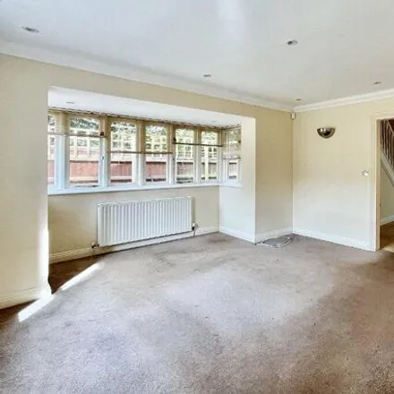 Image 3 - Royal Victoria Mews, Clarendon Road, Bournemouth, BH4 8AH, United Kingdom - House for sale