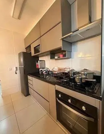 Buy this 2 bed apartment on Rua Graça Aranha in Tubalina, Uberlândia - MG