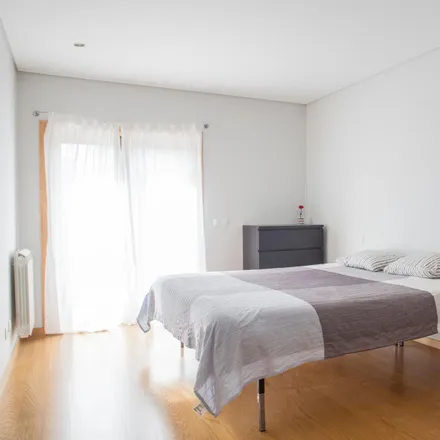 Rent this 1 bed apartment on Rua de Nossa Senhora de Fátima 463 in 4100-999 Porto, Portugal
