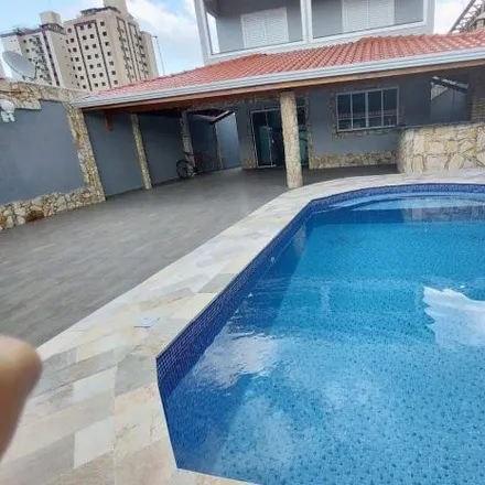Buy this 5 bed house on Rua das Begônias in Flórida, Praia Grande - SP