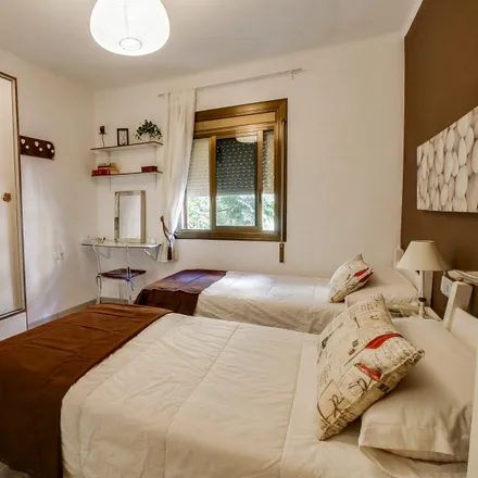 Image 4 - Carrer del Maresme, 58-56, 08001 Barcelona, Spain - Room for rent