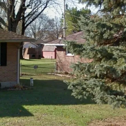 Rent this 3 bed house on 736 Wald Ave in Dayton, OH 45404