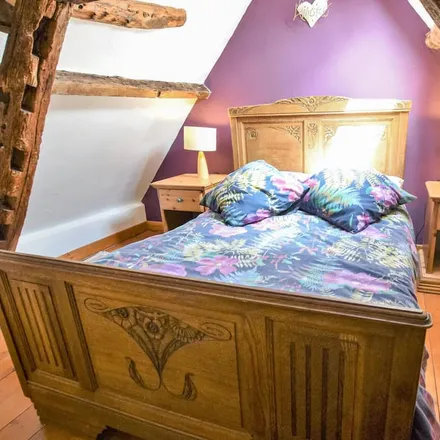 Rent this 2 bed house on Route de la Chapelle in 14170 Saint-Pierre-en-Auge, France