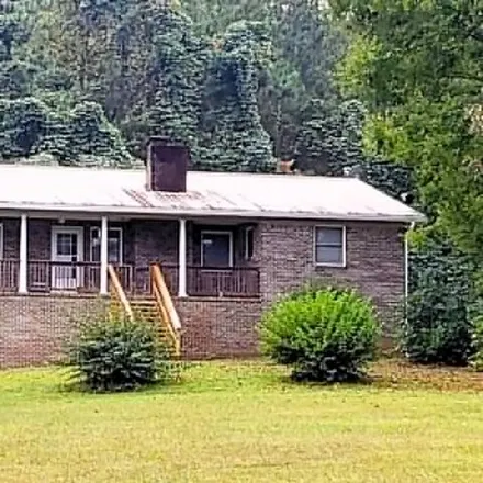 Buy this 4 bed house on 115 County Road 753 in McMinn County, TN 37309