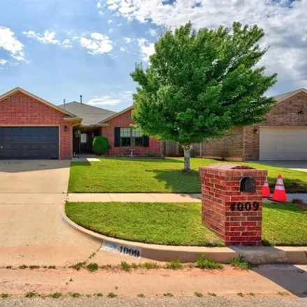 Image 2 - 4009 Windgate West Rd, Oklahoma City, Oklahoma, 73179 - House for sale