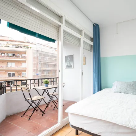 Rent this 5 bed room on Carrer de Pi i Margall in 98-100, 08025 Barcelona