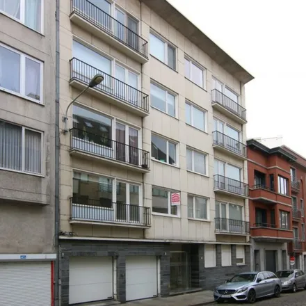 Rent this 3 bed apartment on Jan-Baptist De Jonghestraat 3 in 8500 Kortrijk, Belgium