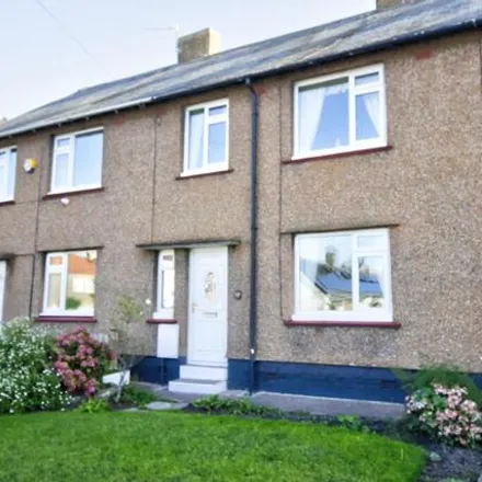 Buy this 3 bed townhouse on Leslie Drive in Amble, NE65 0QS
