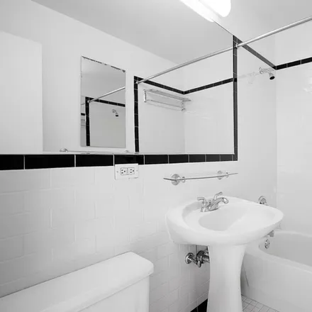 Image 3 - 345 W 42nd St, Unit 17G - Apartment for rent
