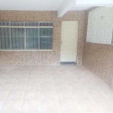 Rent this 2 bed house on Colégio Singular in Rua Santa Rosa 305, Centro