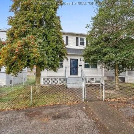 Buy this 4 bed house on 5455 Washington Avenue Southeast in Charleston, WV 25304
