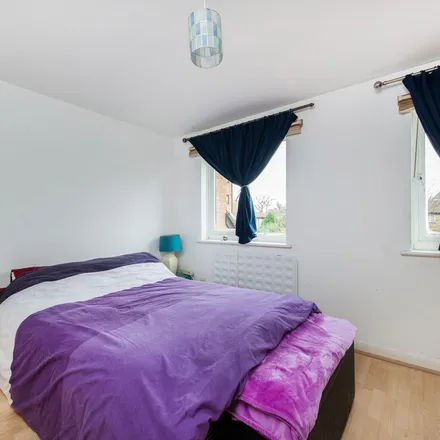 Image 7 - Baildon Street, London, SE8 4BQ, United Kingdom - Apartment for rent