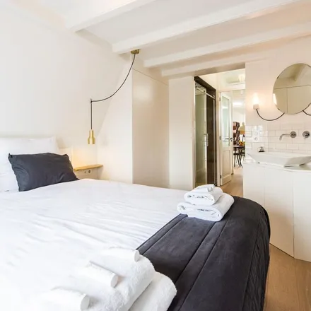 Rent this 1 bed apartment on Haarlemmerdijk 140D in 1013 JJ Amsterdam, Netherlands