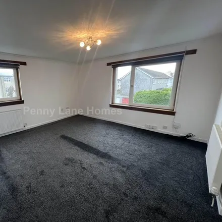 Image 2 - Tern Place, Johnstone, PA5 0RR, United Kingdom - Apartment for rent