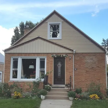 Rent this 3 bed house on 7139 N Melvina Ave in Chicago, Illinois