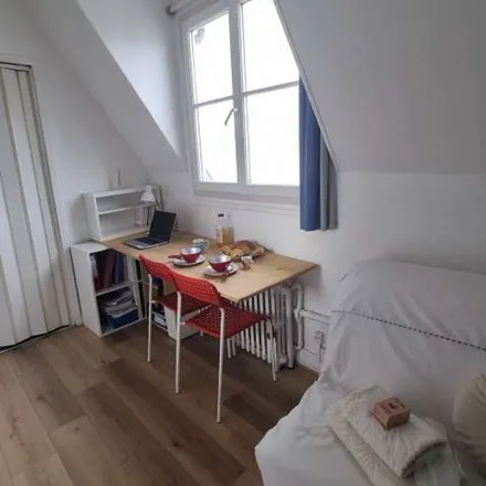 Image 4 - 9 Rue d'Argentine, 75116 Paris, France - Apartment for rent