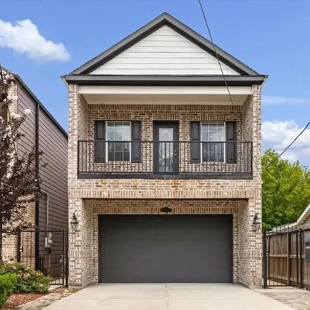 Buy this 3 bed house on 5406 Darling St Unit A in Houston, Texas