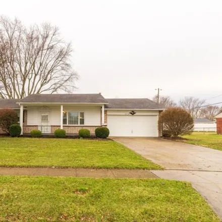 Buy this 3 bed house on 1213 Hawthorne Drive in Sidney, OH 45365