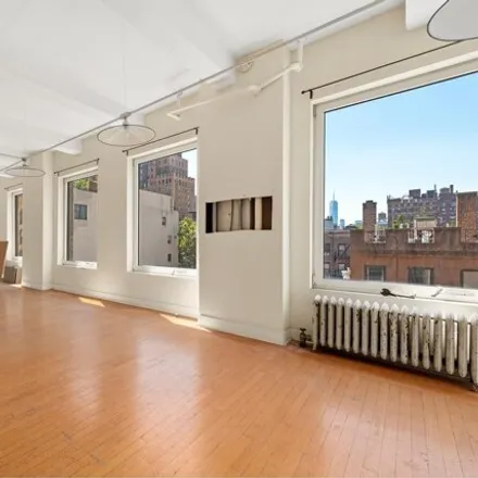Image 5 - 233 West 17th Street, New York, NY 10011, USA - Apartment for sale