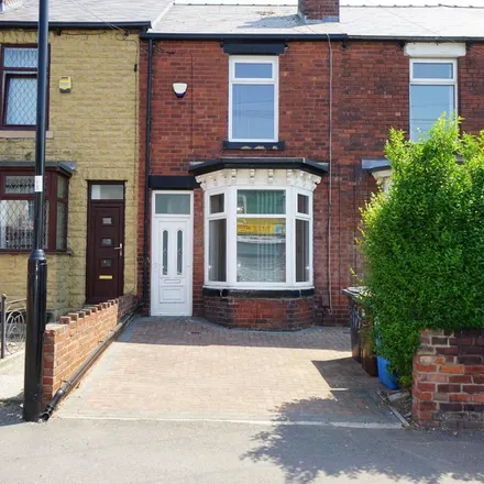 Rent this 2 bed townhouse on Bellhouse Road in Sheffield, S5 0RE