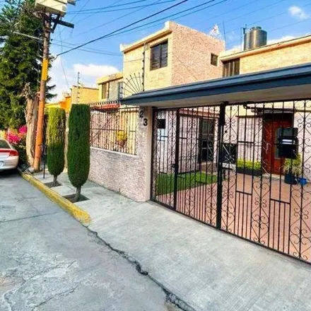 Buy this 4 bed house on Casa Regi B.💗 (33) in Carrl del la Mora, 53200 Naucalpan de Juárez