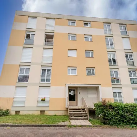 Rent this 3 bed apartment on 6 Rue Marceau Petit in 21340 Cirey-lès-Nolay, France